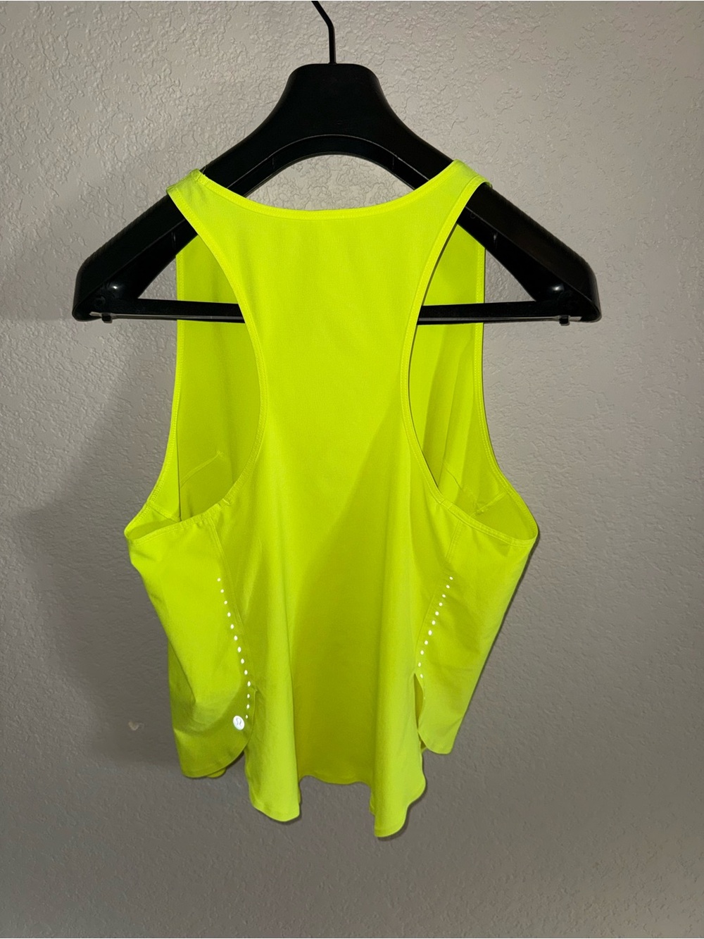 Lululemon Lightweight Stretch Running Tank Top - EUC - Sz 12 - Highlight Yellow - Picture 6 of 7